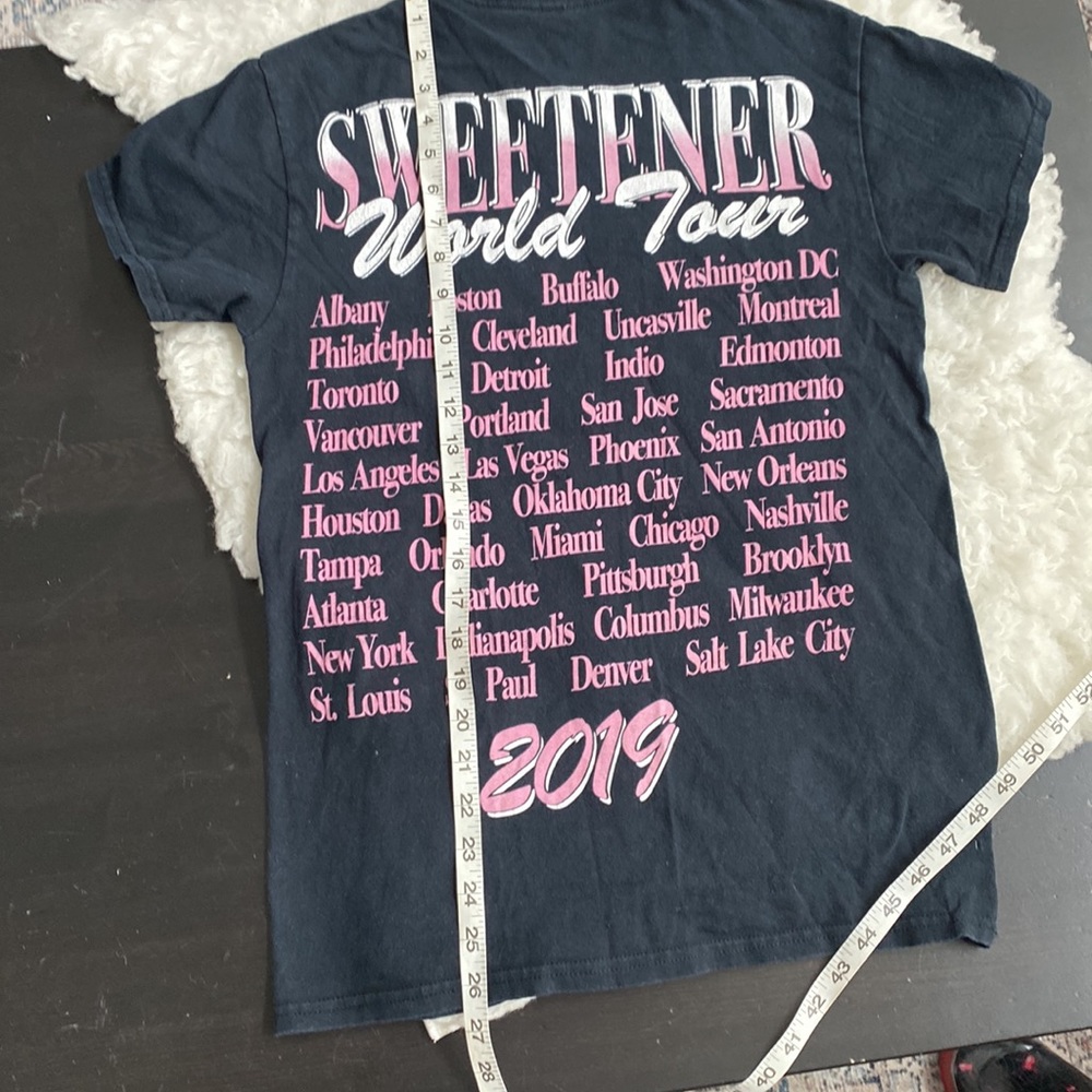 Ariana Grande thank you next sweetener world tour 2019 concert tee - Picture 10 of 10